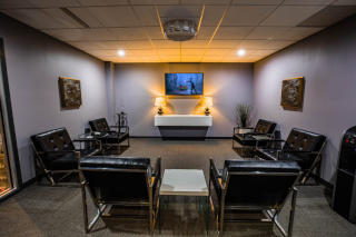 Members-Lounge-small